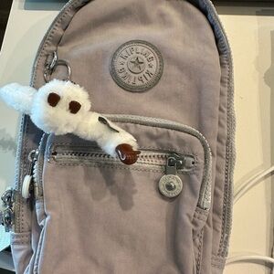 Kipling Slingbag with Plush Keychain - Lavender